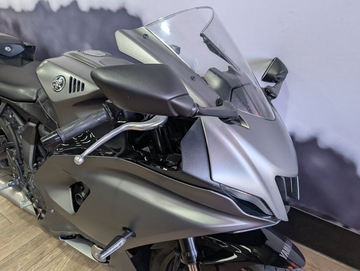 2024 Yamaha YZF-R7LA GREY