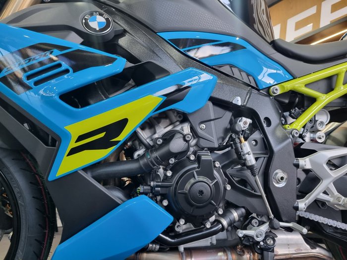 2026 BMW Motorrad S 1000 R Bluefire/Mugiallo Yellow