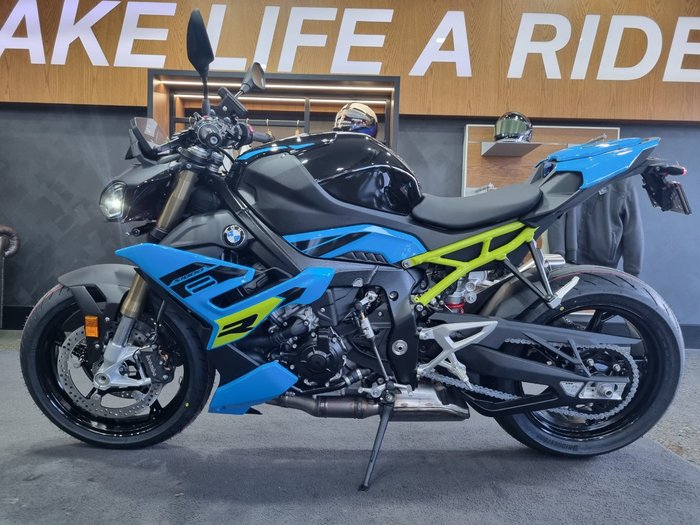2026 BMW Motorrad S 1000 R Bluefire/Mugiallo Yellow