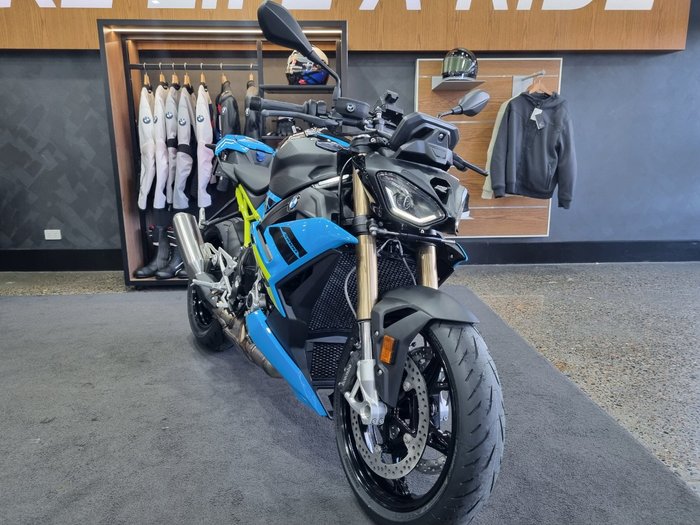 2026 BMW Motorrad S 1000 R Bluefire/Mugiallo Yellow