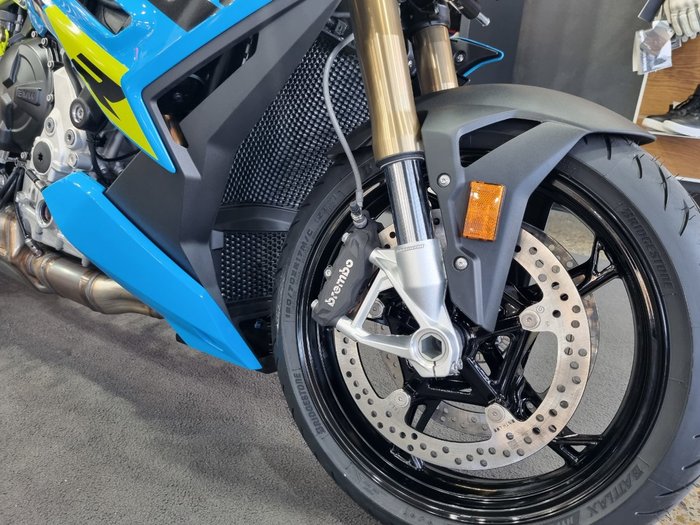 2026 BMW Motorrad S 1000 R Bluefire/Mugiallo Yellow