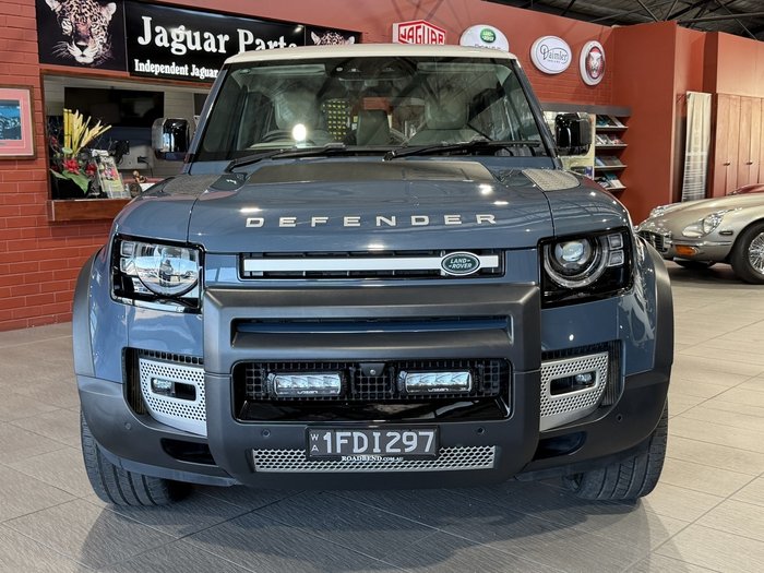 2020 Land Rover Defender 110 P400 HSE