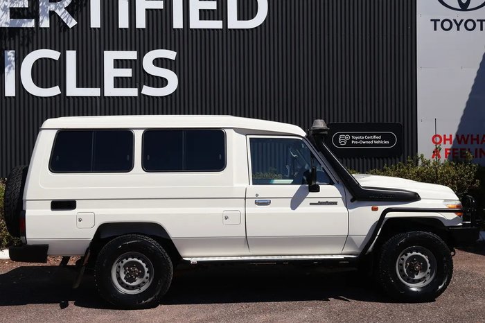 2018 Toyota Landcruiser Workmate Troopcarrier