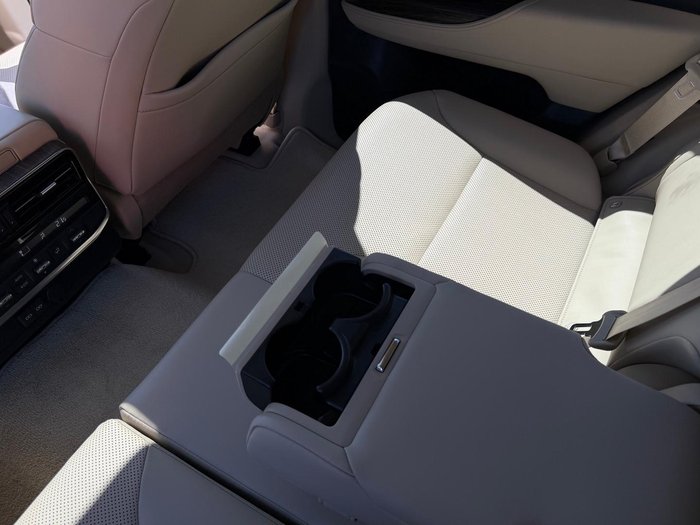 2023 Toyota Landcruiser VX