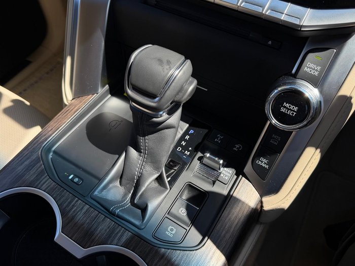 2023 Toyota Landcruiser VX