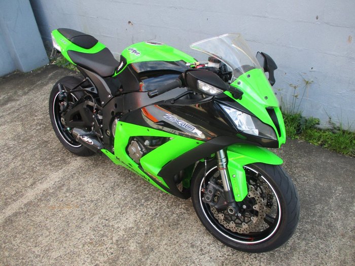2011 Kawasaki ZX-10R (ZX1000 NINJA) GREEN