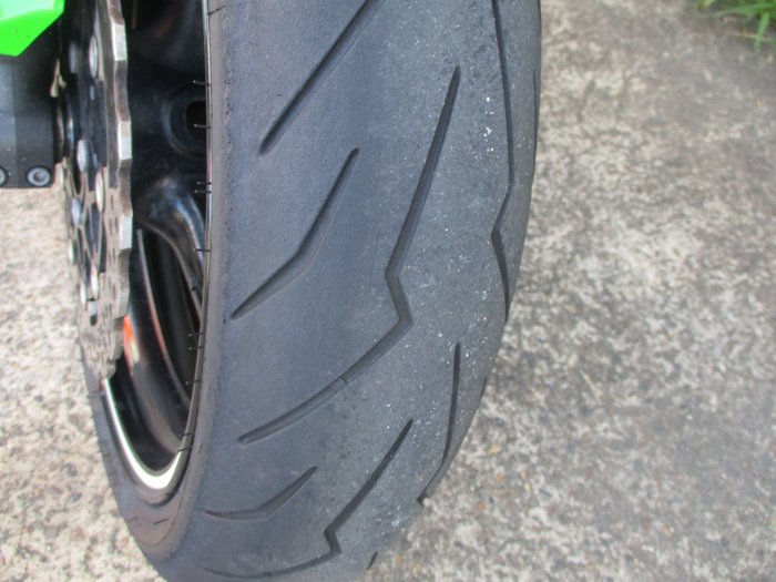 2011 Kawasaki ZX-10R (ZX1000 NINJA) GREEN