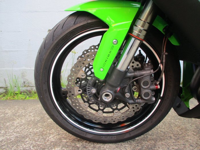 2011 Kawasaki ZX-10R (ZX1000 NINJA) GREEN