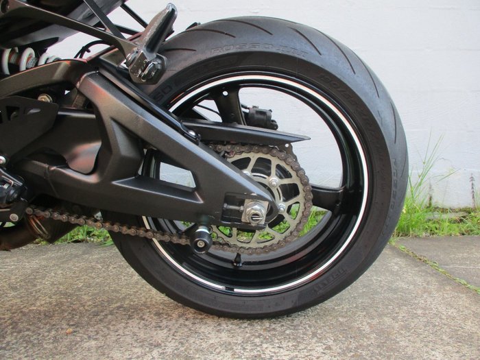 2011 Kawasaki ZX-10R (ZX1000 NINJA) GREEN