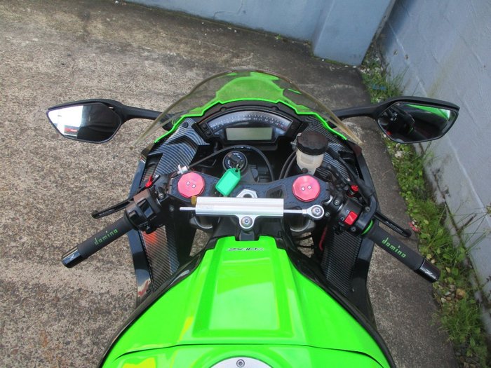 2011 Kawasaki ZX-10R (ZX1000 NINJA) GREEN
