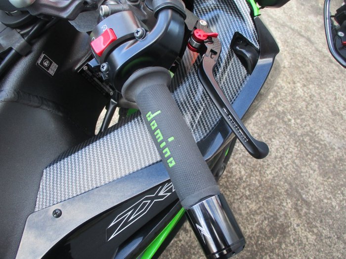 2011 Kawasaki ZX-10R (ZX1000 NINJA) GREEN
