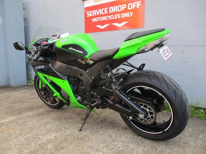 2011 Kawasaki ZX-10R (ZX1000 NINJA) GREEN