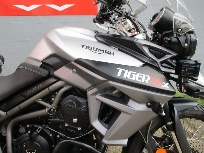 2016 Triumph TIGER 800 XRX GREY