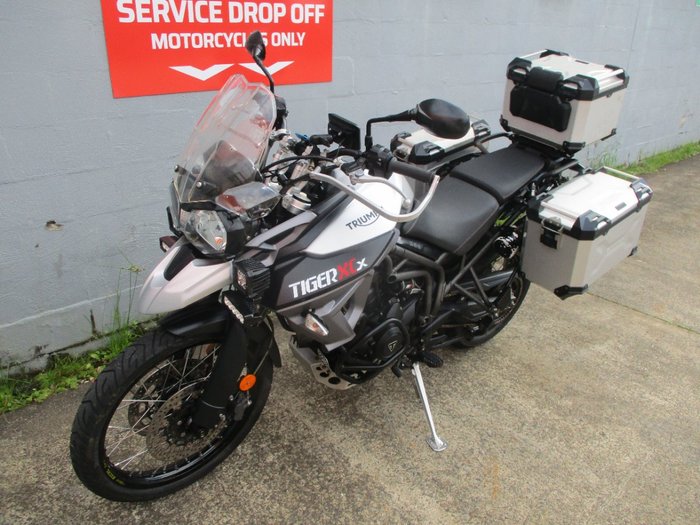 2016 Triumph TIGER 800 XRX GREY