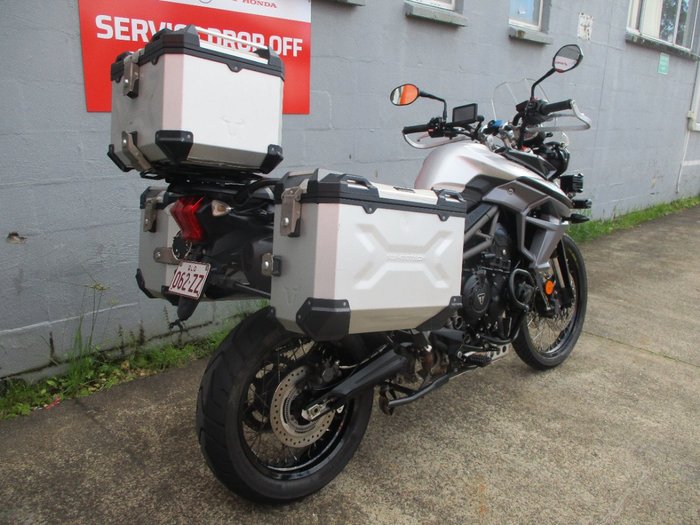 2016 Triumph TIGER 800 XRX GREY