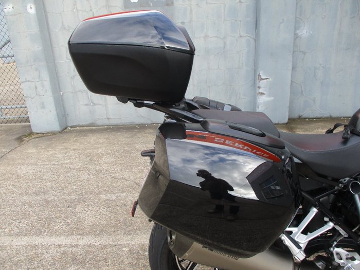 2023 BMW Motorrad R 1250 R TRIPLE BLACK BLACK