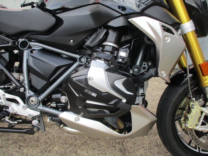 2023 BMW Motorrad R 1250 R TRIPLE BLACK BLACK