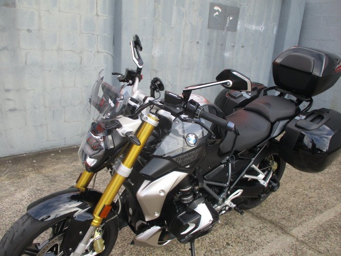 2023 BMW Motorrad R 1250 R TRIPLE BLACK BLACK