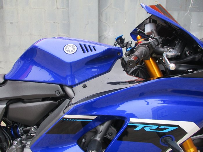 2025 YAMAHA YZF-R7LA BLUE