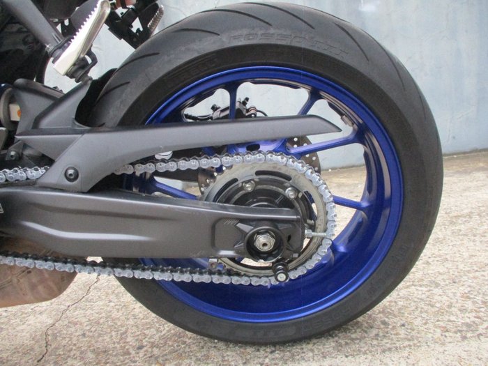 2025 YAMAHA YZF-R7LA BLUE