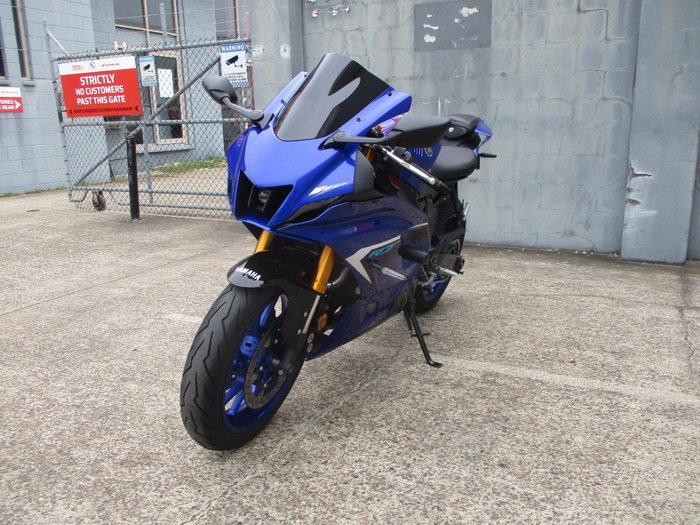 2025 YAMAHA