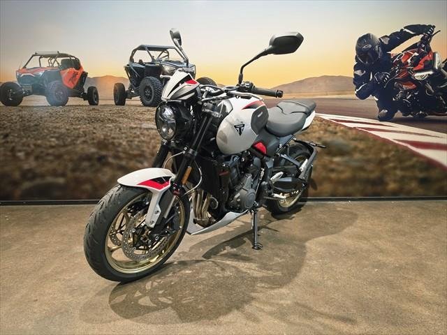 2026 Triumph Trident 800