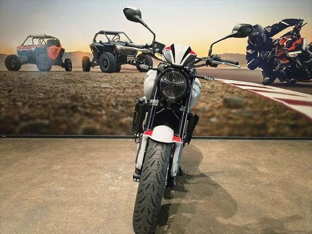 2026 Triumph Trident 800