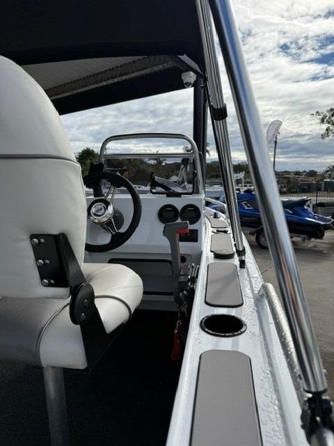 2026 QUINTREX 420 Renegade Pro SC