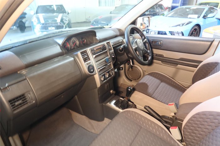 2004 Nissan X-TRAIL ST