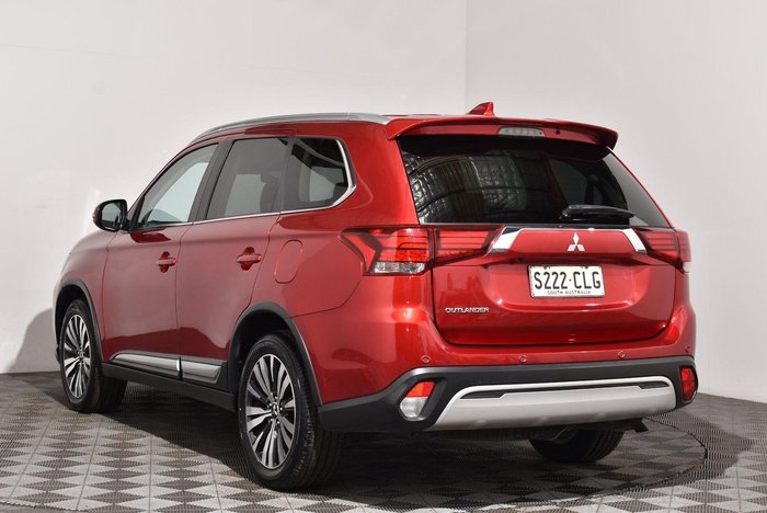 2021 Mitsubishi Outlander LS