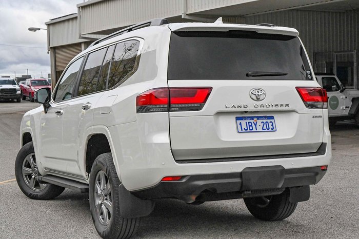2023 Toyota Landcruiser Sahara