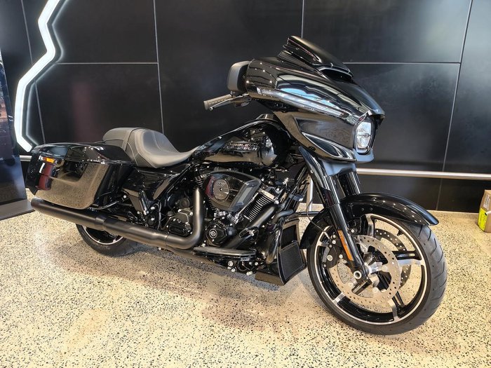 Harley-Davidson Street Glide 117 (FLHX) Touring