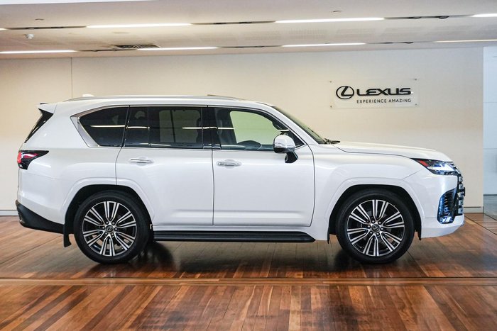 2025 Lexus LX 500d