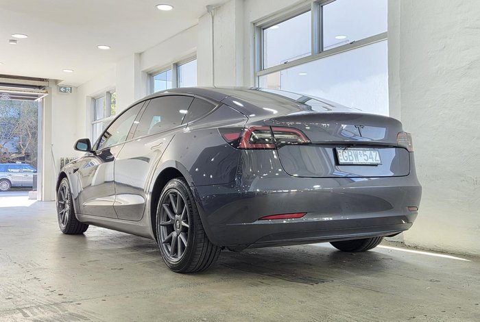 2022 Tesla Model 3 Rear-Wheel Drive