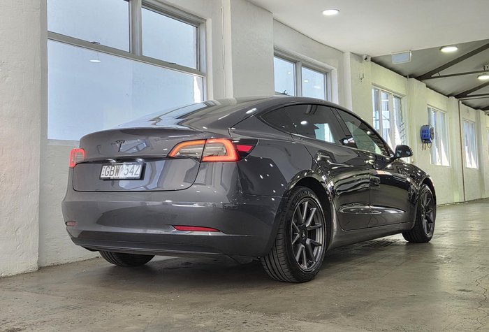2022 Tesla Model 3 Rear-Wheel Drive