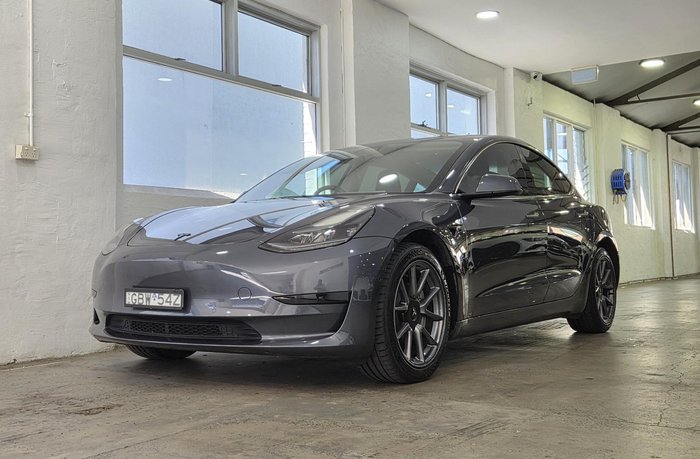 2022 Tesla Model 3 Rear-Wheel Drive