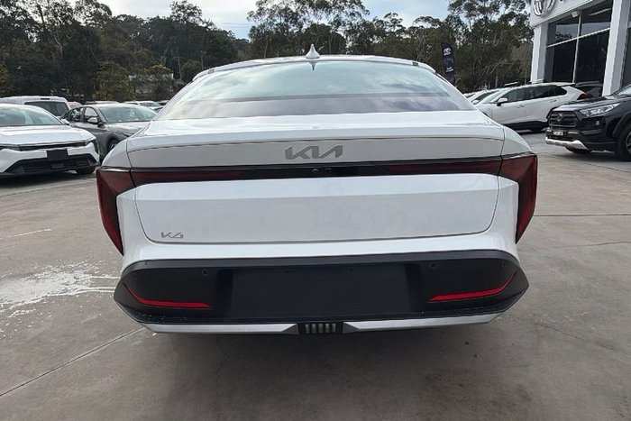 2025 Kia K4 Sport
