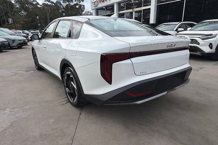 2025 Kia K4 Sport