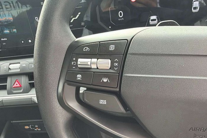 2025 Kia K4 Sport