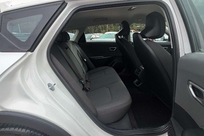2025 Kia K4 Sport