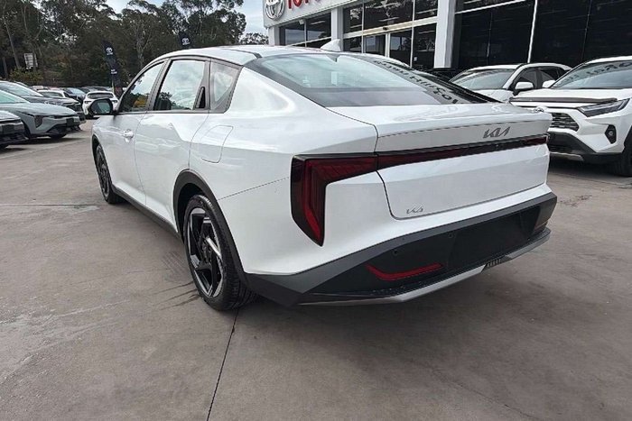 2025 Kia K4 Sport