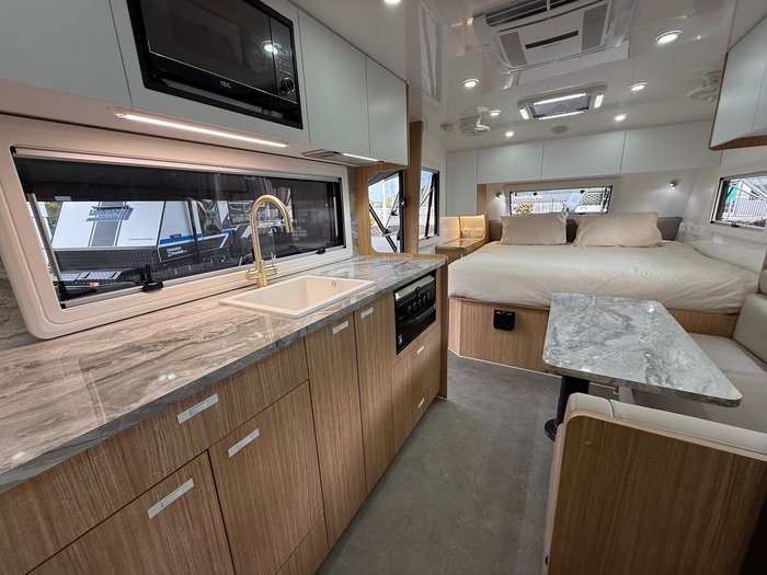 2026 Urban Caravans Track Family Bunk