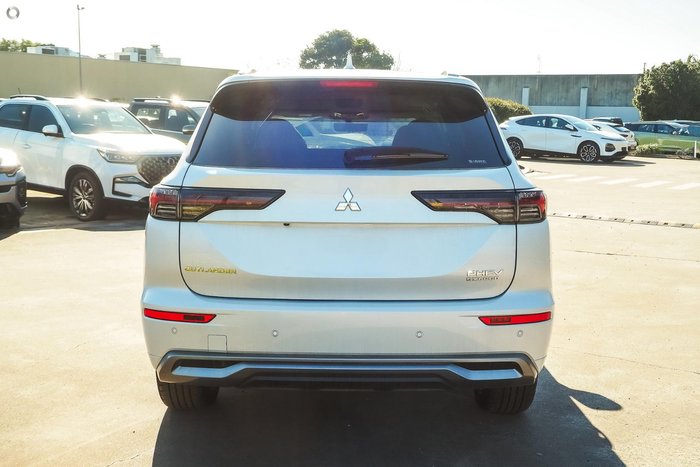 2025 Mitsubishi Outlander PHEV Exceed