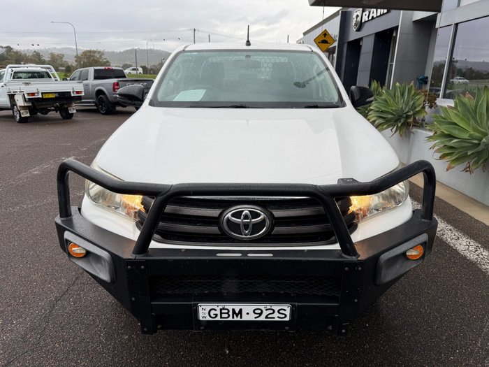 2017 Toyota Hilux SR