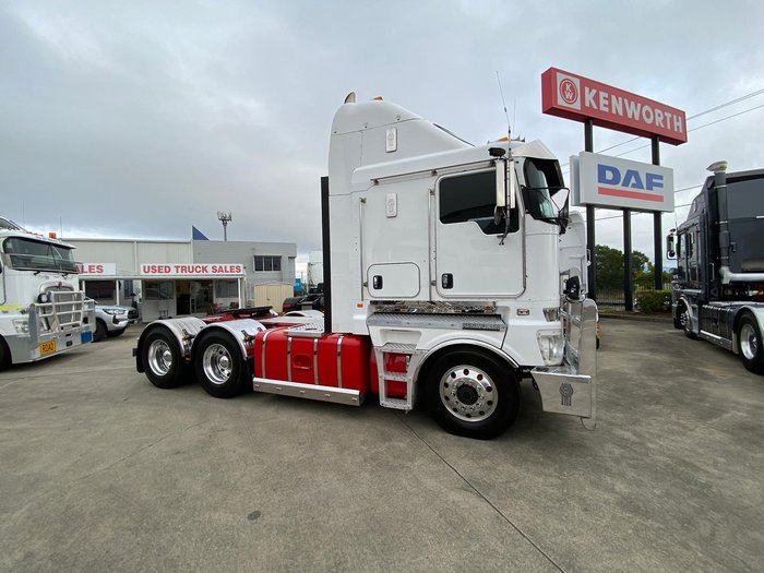 2021 Kenworth K200