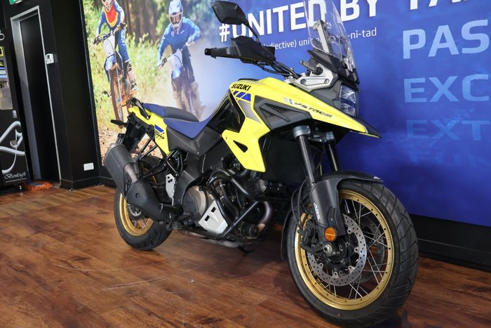 2022 Suzuki V-STROM 1050XT Yellow