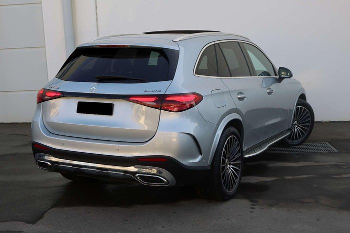 2025 Mercedes-Benz GLC-Class GLC300