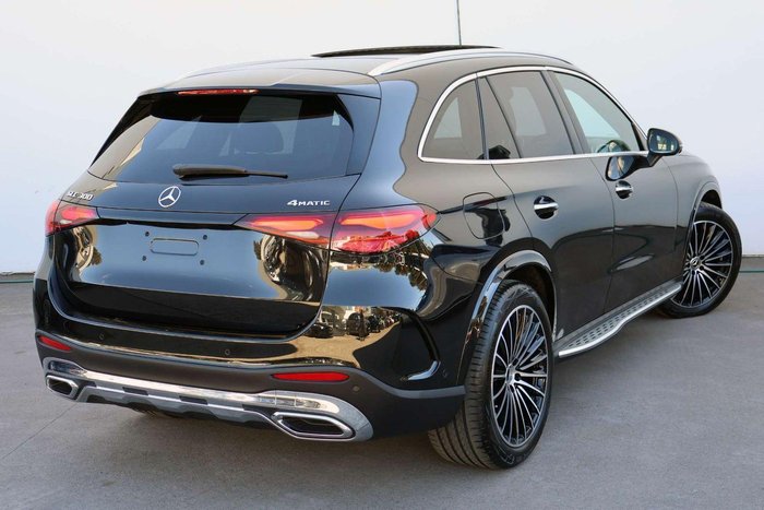 2025 Mercedes-Benz GLC-Class GLC300