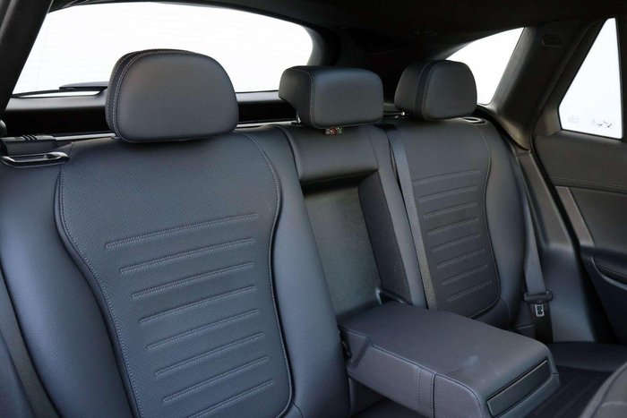 2025 Mercedes-Benz GLC-Class GLC300