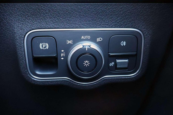 2025 Mercedes-Benz EQB 250+